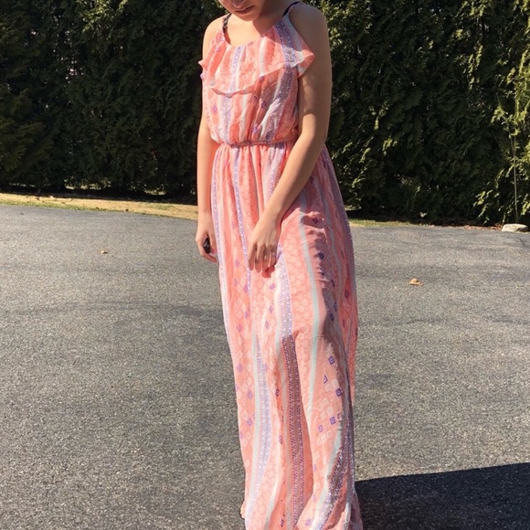 🌹F21 | Pink Ruffle Patterned Maxi Dress - Picture 2 of 3